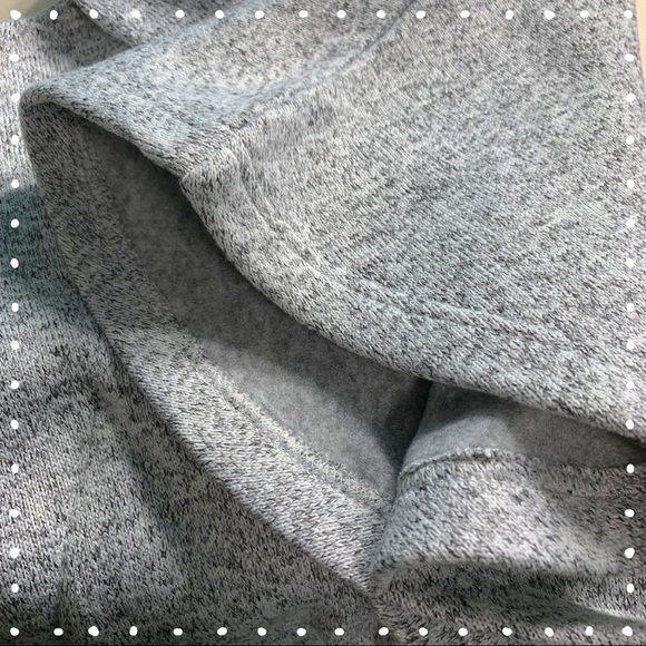 NWOT Max Studio Baby Heathered Gray Cape - Picture 4 of 7